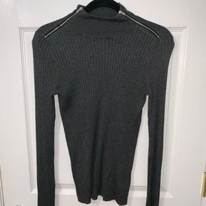 Tight fitting sweater